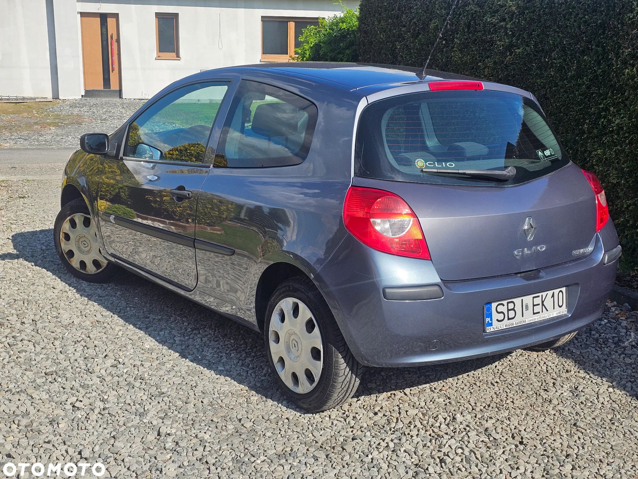 Renault Clio - 1