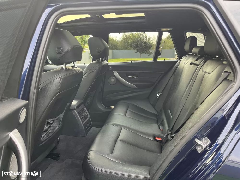 BMW 335 d Touring xDrive Pack M - 57