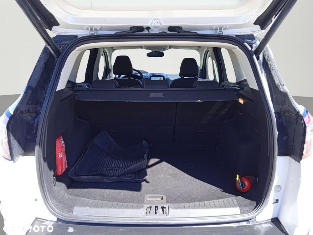 Ford Kuga 1.5 EcoBoost 2x4 Titanium - 37