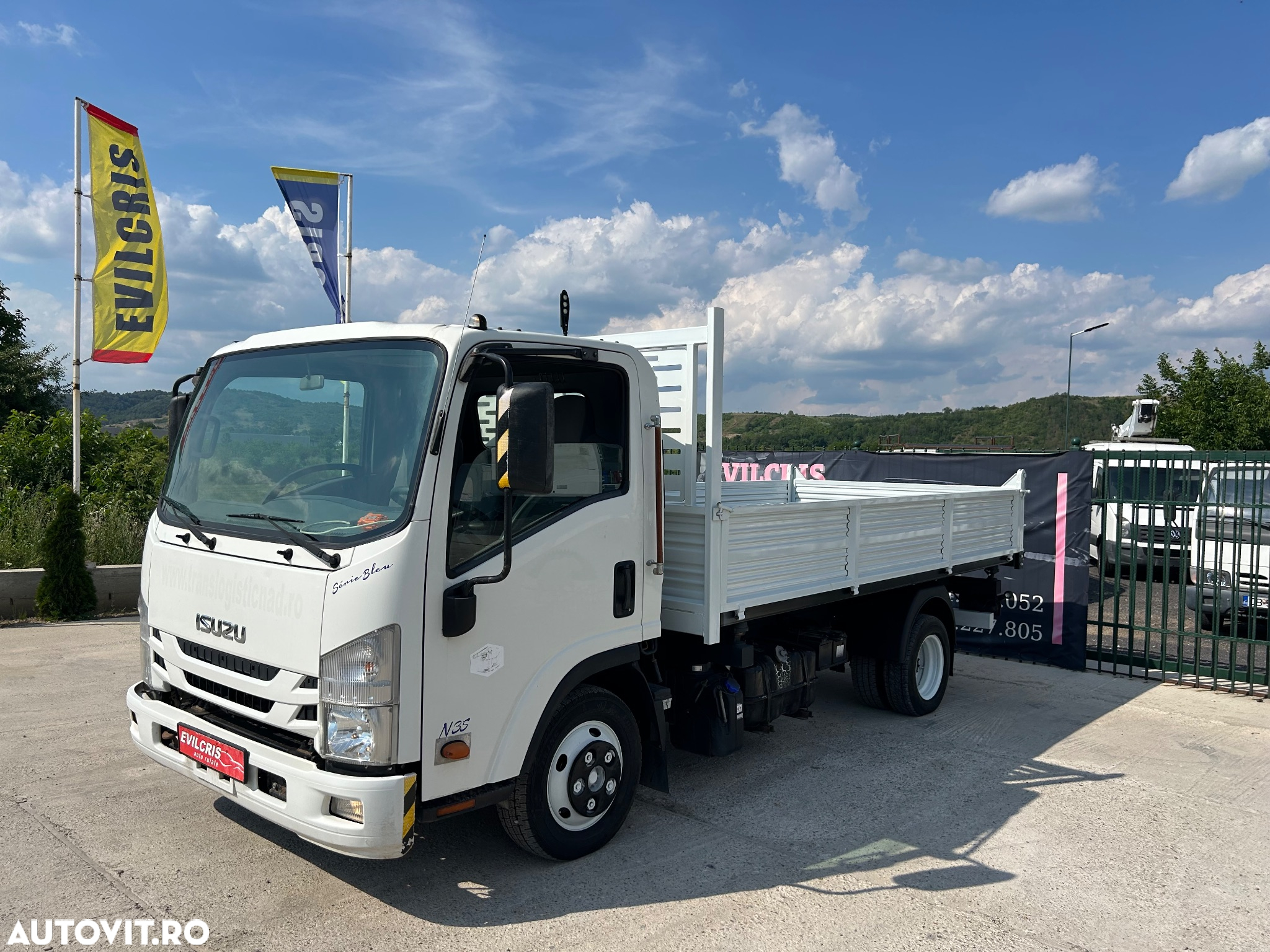 Isuzu N35 BASCULABIL 3 PARTI 4.2 m - 18