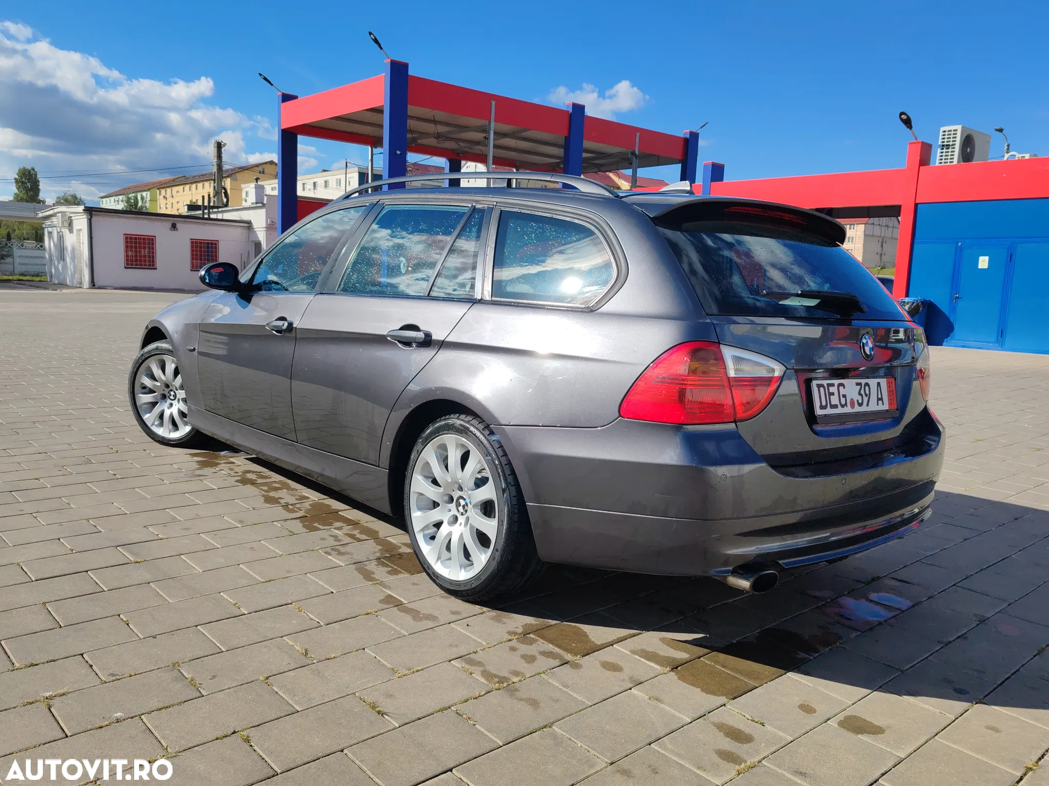 BMW Seria 3 318d - 3