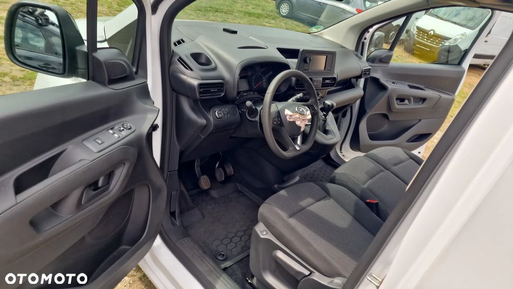 Opel Combo - 9