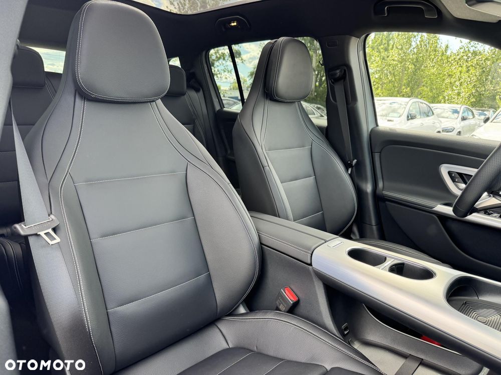 Mercedes-Benz GLB 220 mHEV 4-Matic 8G-eDCT - 13