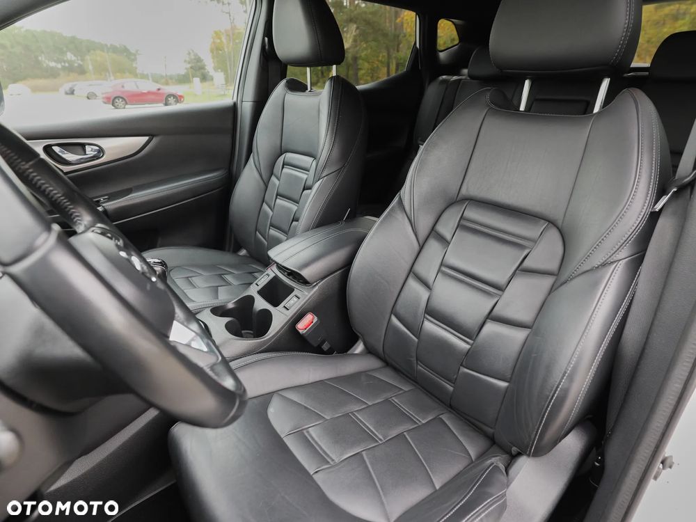 Nissan Qashqai 1.6 DIG-T TEKNA+ - 13