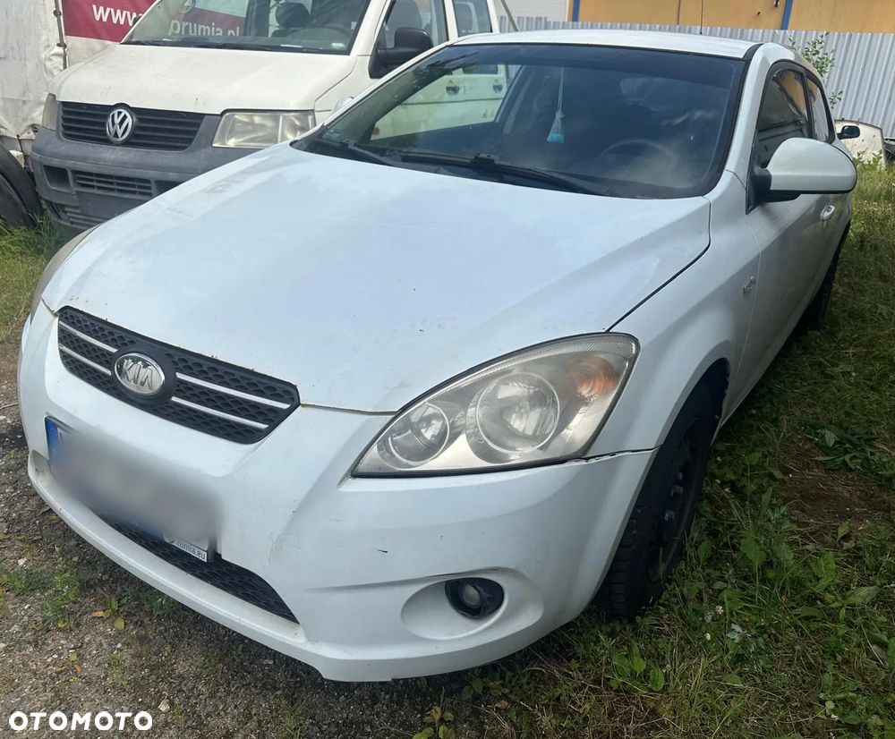KIA CEED 3D HB dawca części - 1