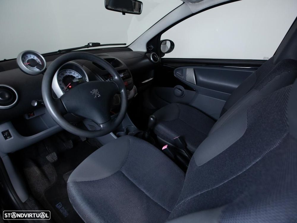 Peugeot 107 - 5