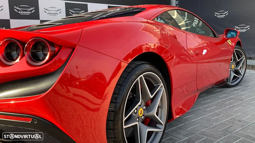 Ferrari F8 Tributo - 7