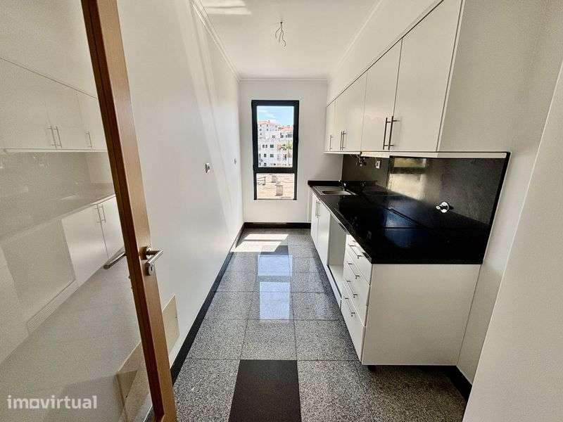 Apartamento t1 - coração do garajau - Grande imagem: 5/7