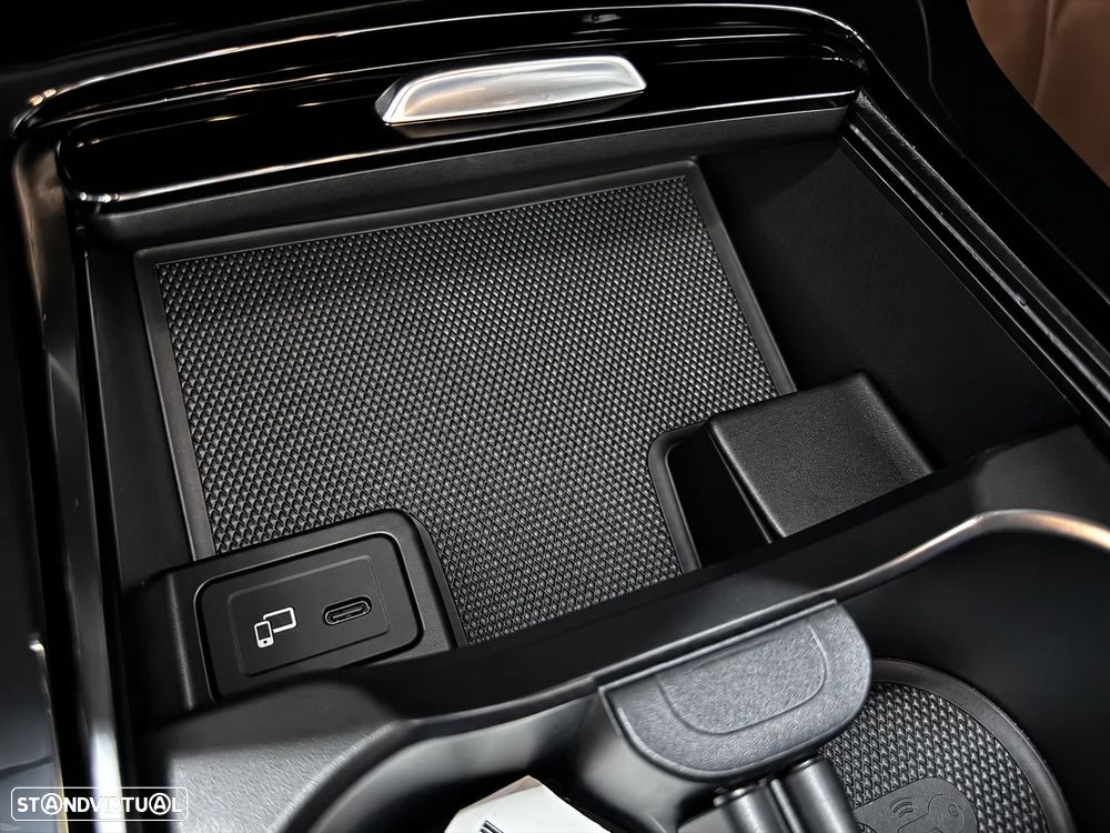 Mercedes-Benz A 250 e 8G-DCT AMG Line - 31