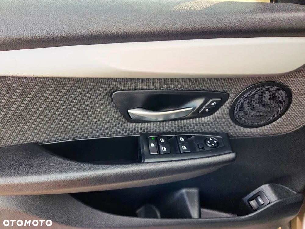 BMW Seria 2 218i Luxury Line - 24