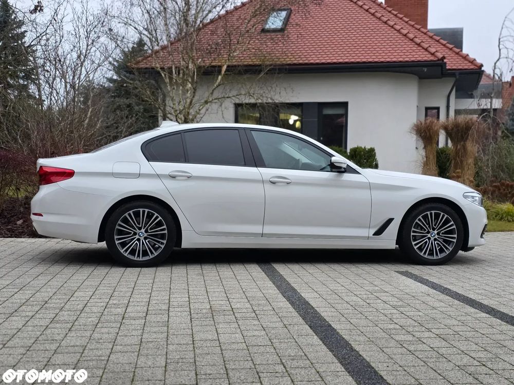 BMW Seria 5 530e iPerformance xDrive Sport Line sport - 12