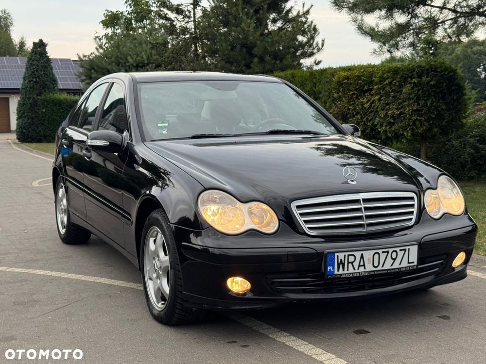 Mercedes-Benz Klasa C 200 T CDI Classic - 35