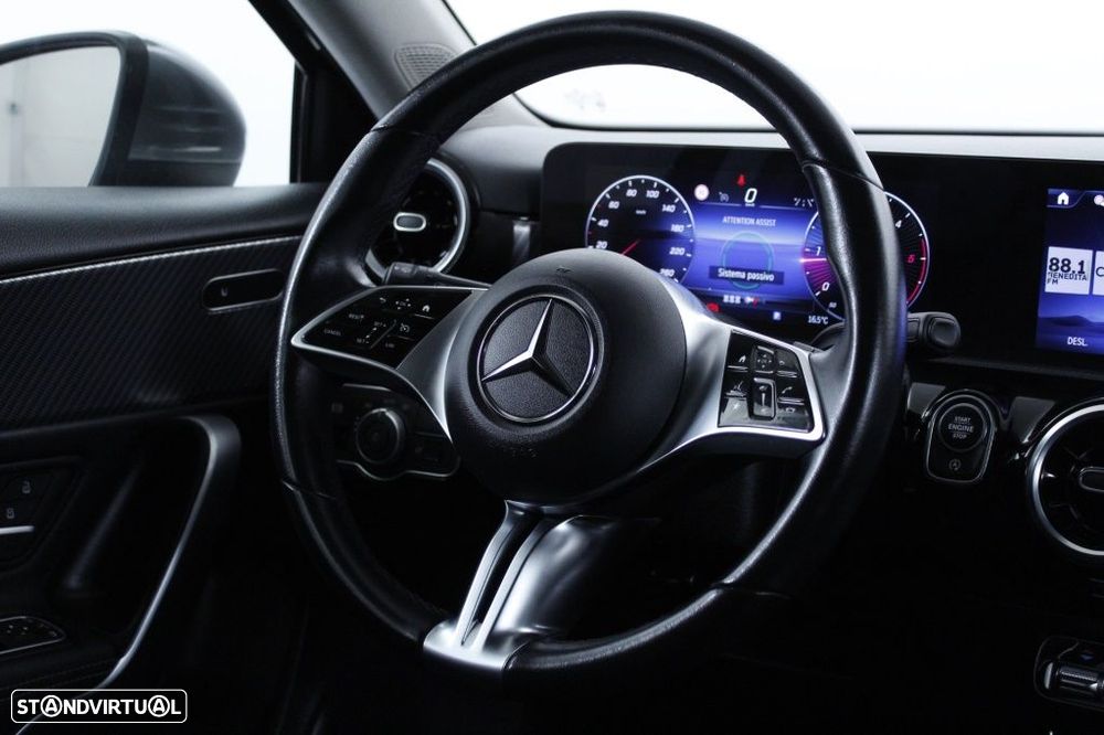 Mercedes-Benz A 200 d - 17