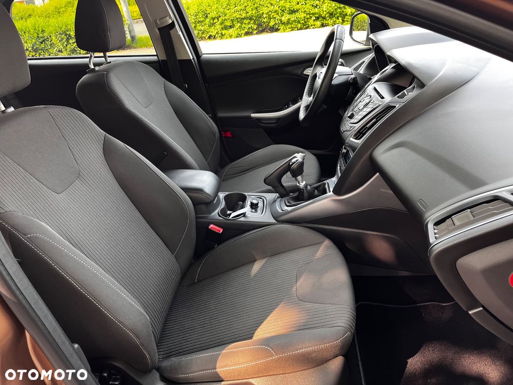 Ford Focus SW 1.0 EcoBoost S&S Titanium - 21