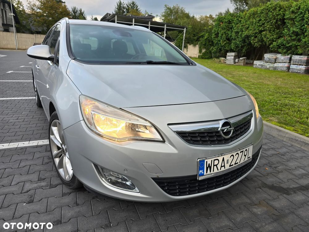 Opel Astra 1.4 Turbo Cosmo - 2