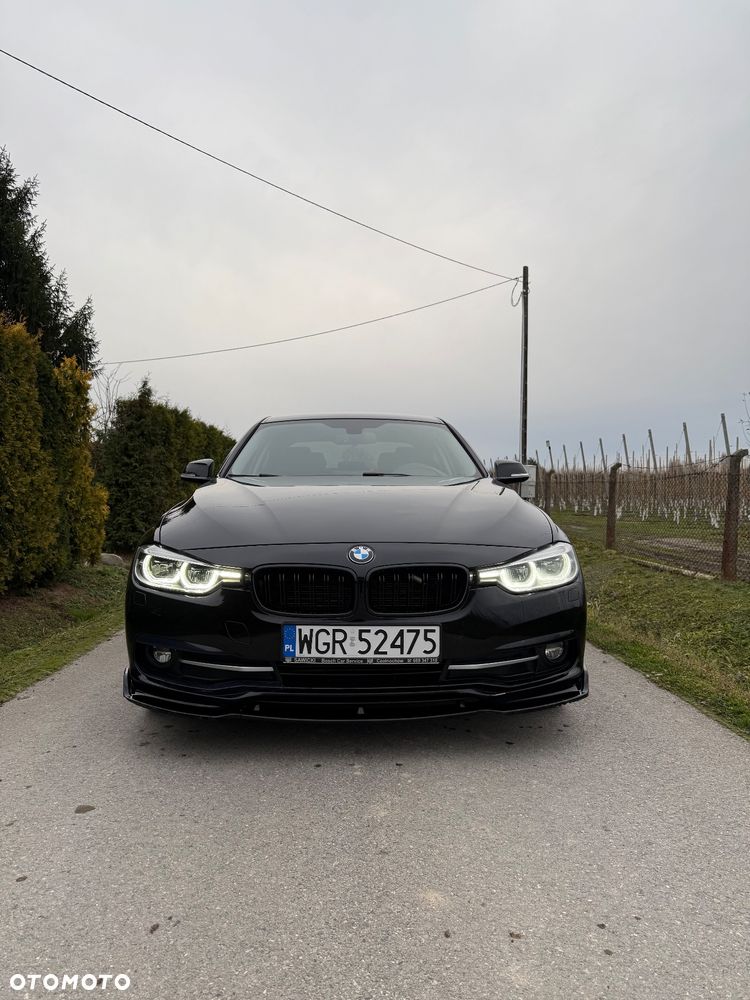BMW Seria 3 318d - 3