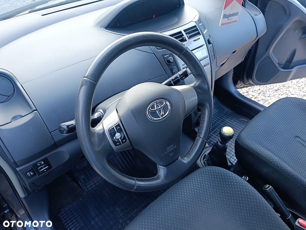 Toyota Yaris 1.33 Prestige - 15