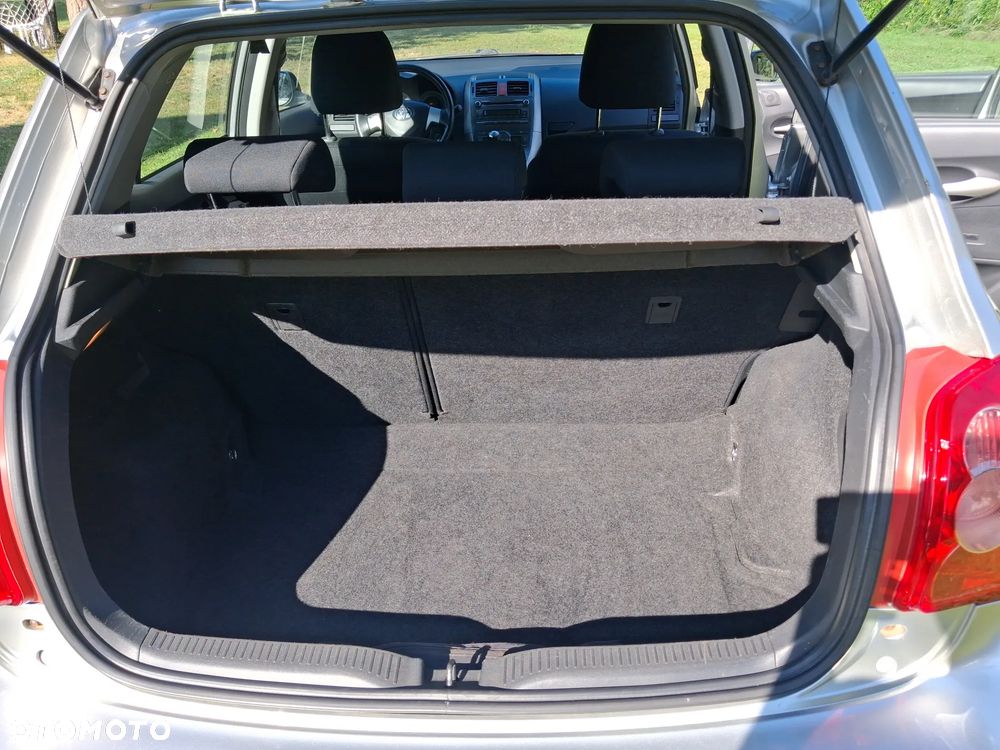 Toyota Auris 1.4 VVT-i Sol - 11