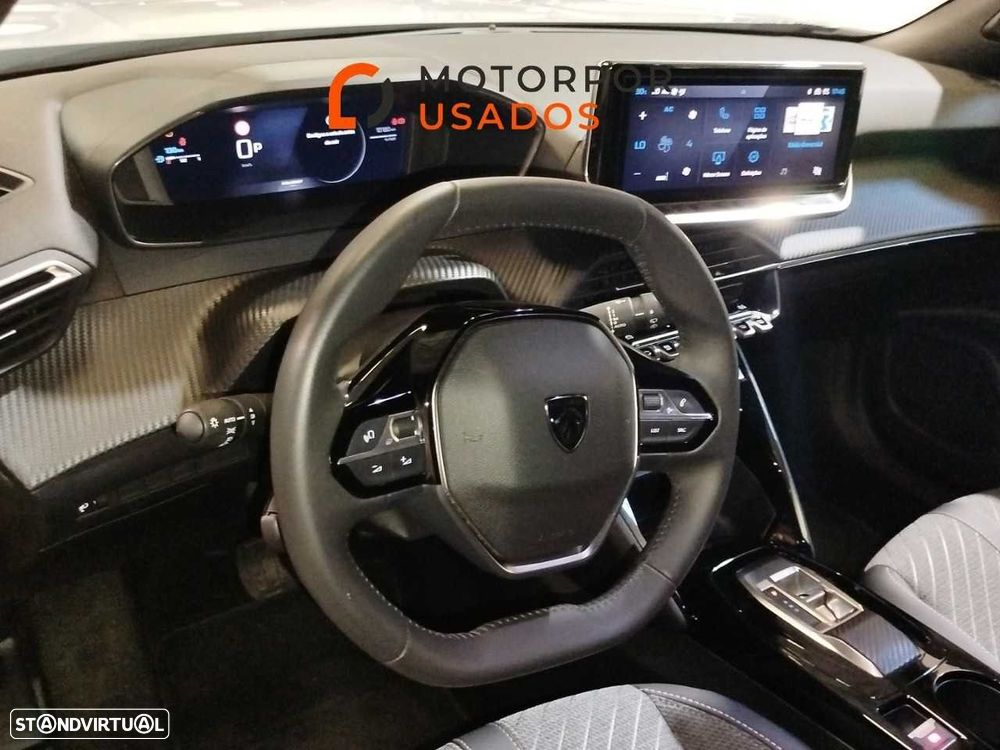 Peugeot 2008 1.2 Hybrid Allure e-DCS6 — fotografia 16