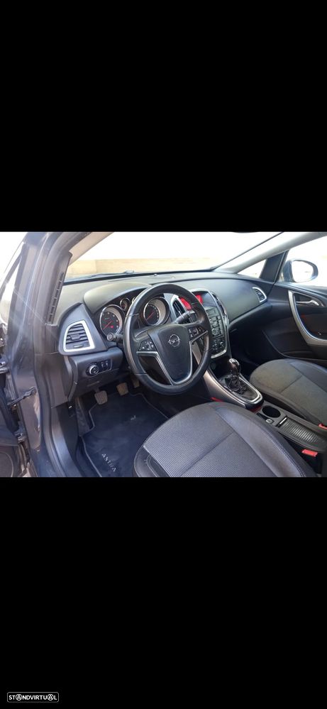 Opel Astra Sports Tourer ver-1-7-cdti-cosmo - 8
