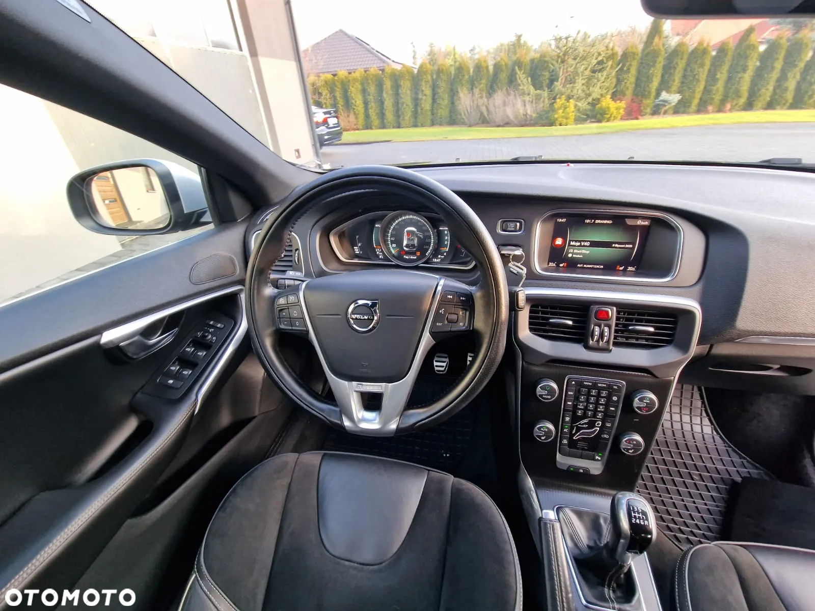 Volvo V40 D3 R Design - 7