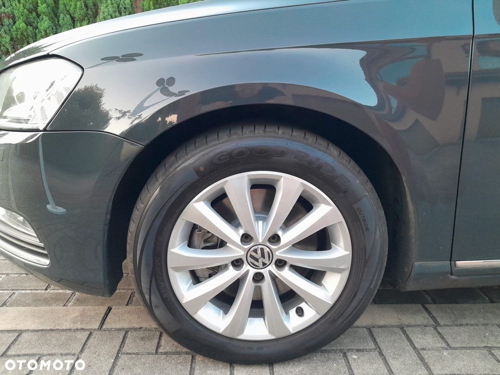 Volkswagen Passat 2.0 Blue TDI DSG SCR Comfortline - 13