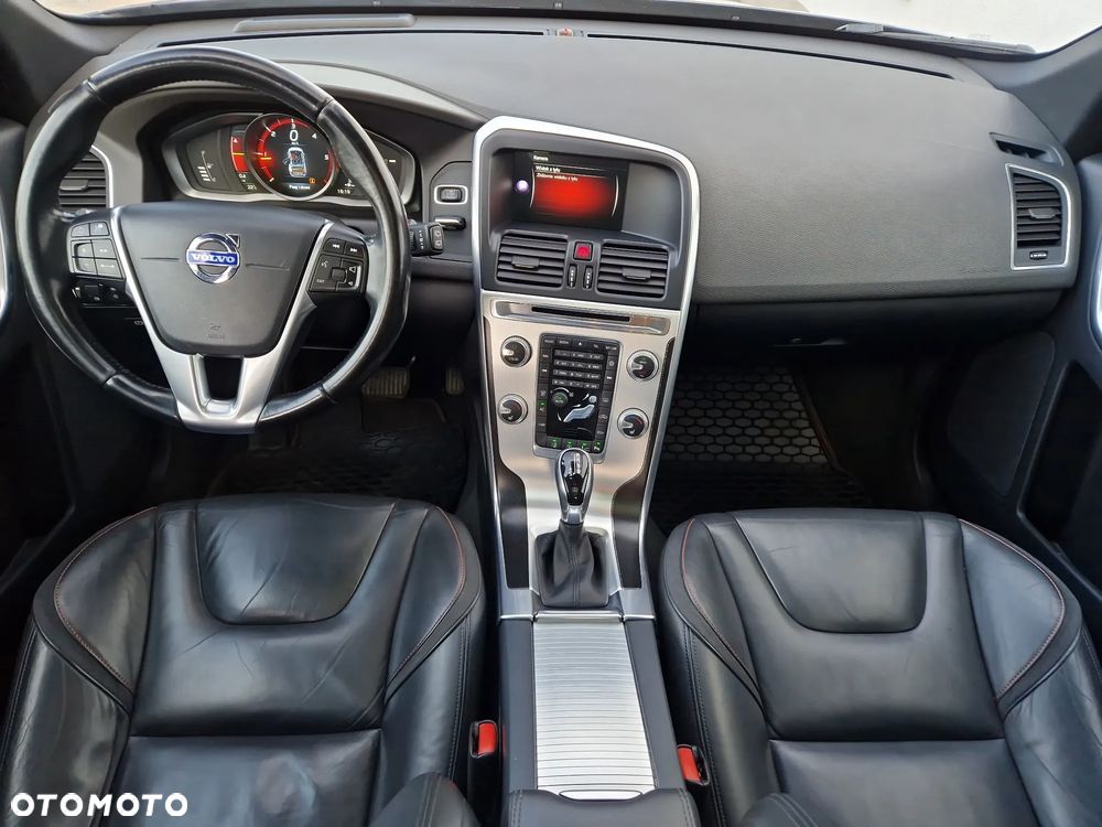 Volvo XC 60 D4 Drive-E Ocean Race - 19