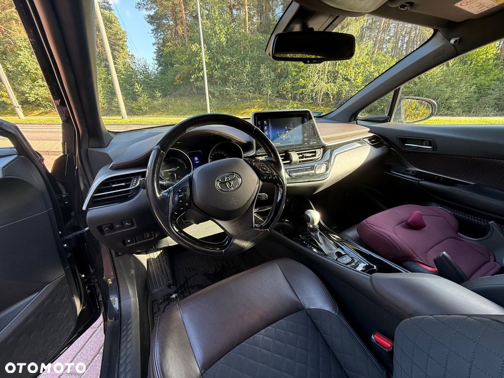 Toyota C-Hr 2017 photo 5