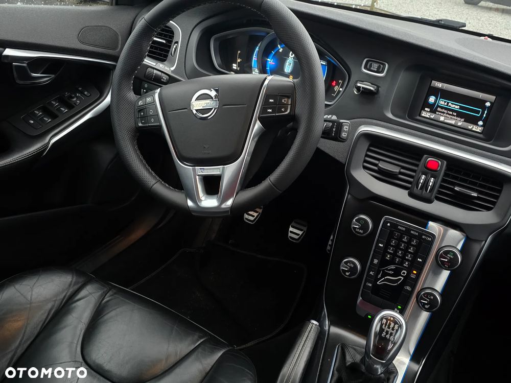 Volvo V40 D2 R Design - 31