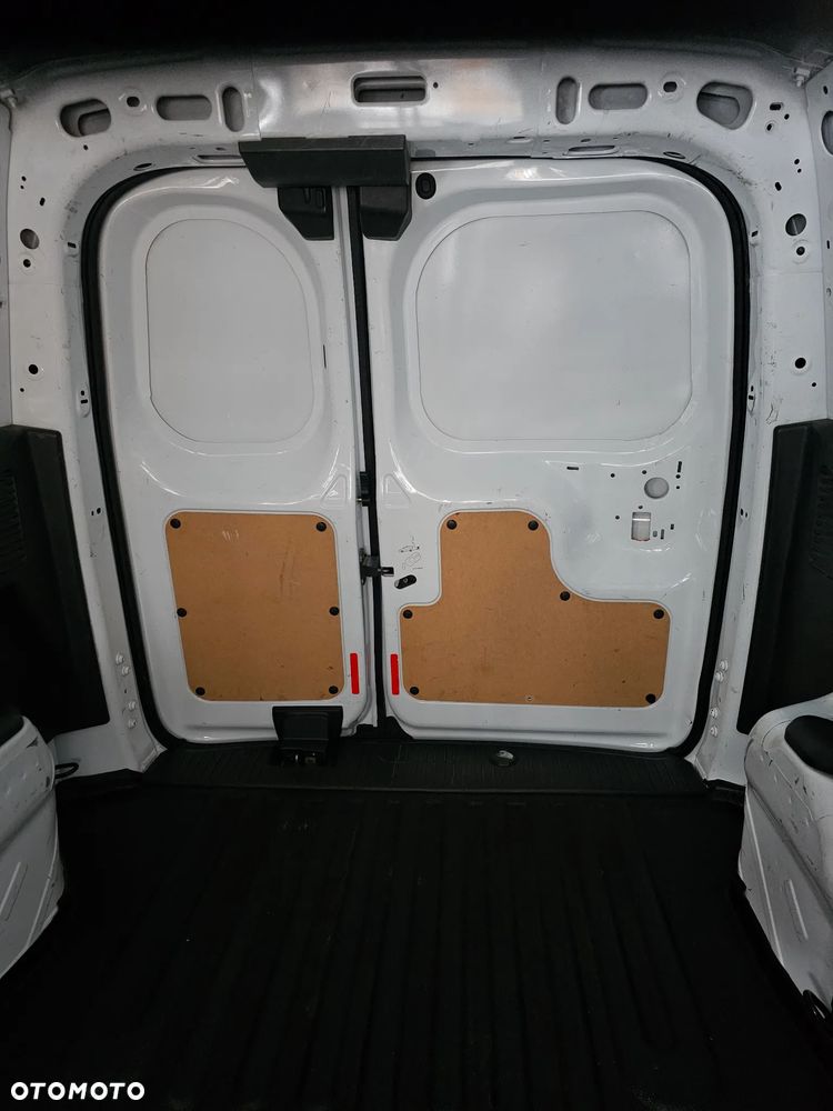 Ford Transit Courier Ambiente - 18