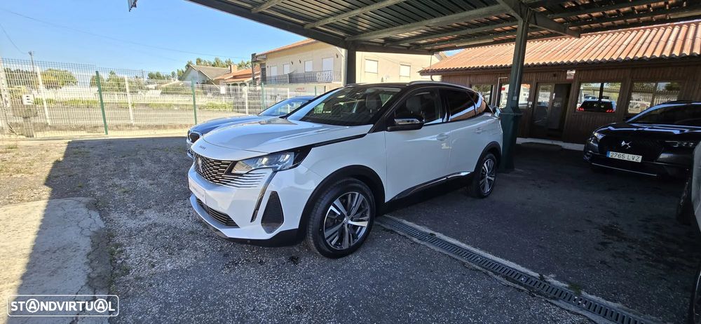 Peugeot 3008 Plug-In Hybrid 225 e-EAT8 Allure Pack - 4