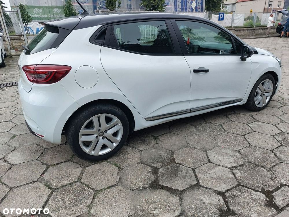 Renault Clio - 10