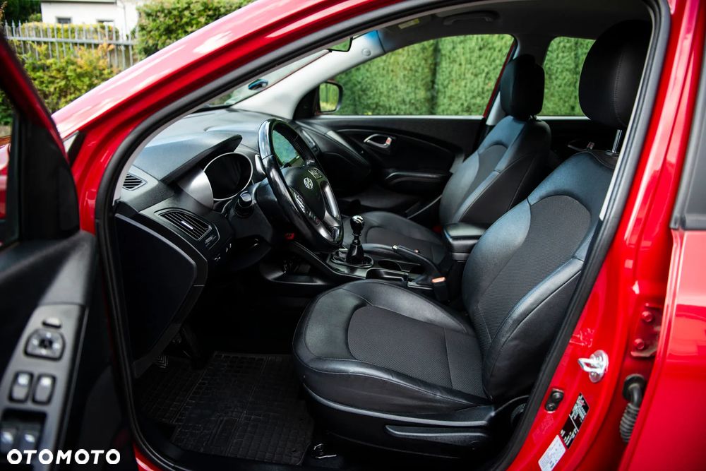 Hyundai ix35 1.6 2WD Fifa World Cup Edition - 18