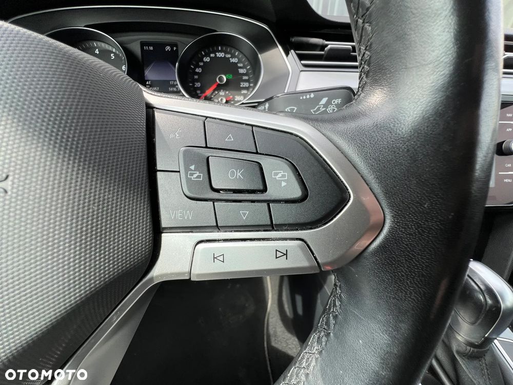Volkswagen Passat 1.5 TSI EVO Essence DSG - 20