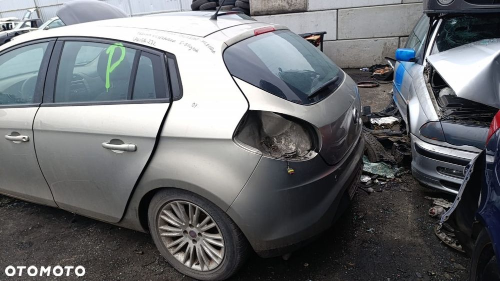 36278 Fiat Bravo 2 model od 07-10 silnik 1.9 JTD 120 km 192A8000 lakier 272 - 3