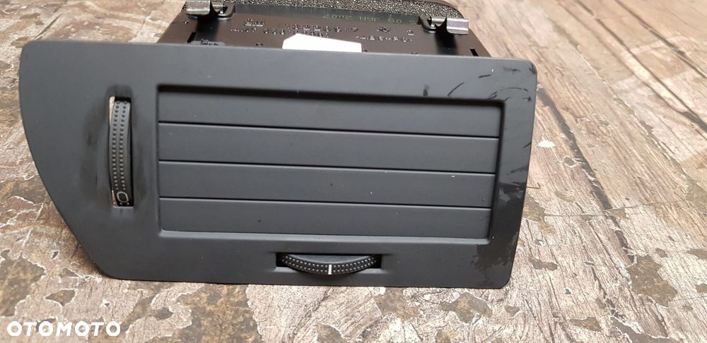 Oryginalna Kratka Nawiewu Lewa Opel Astra H GM 13228917 / 6814864 - 3