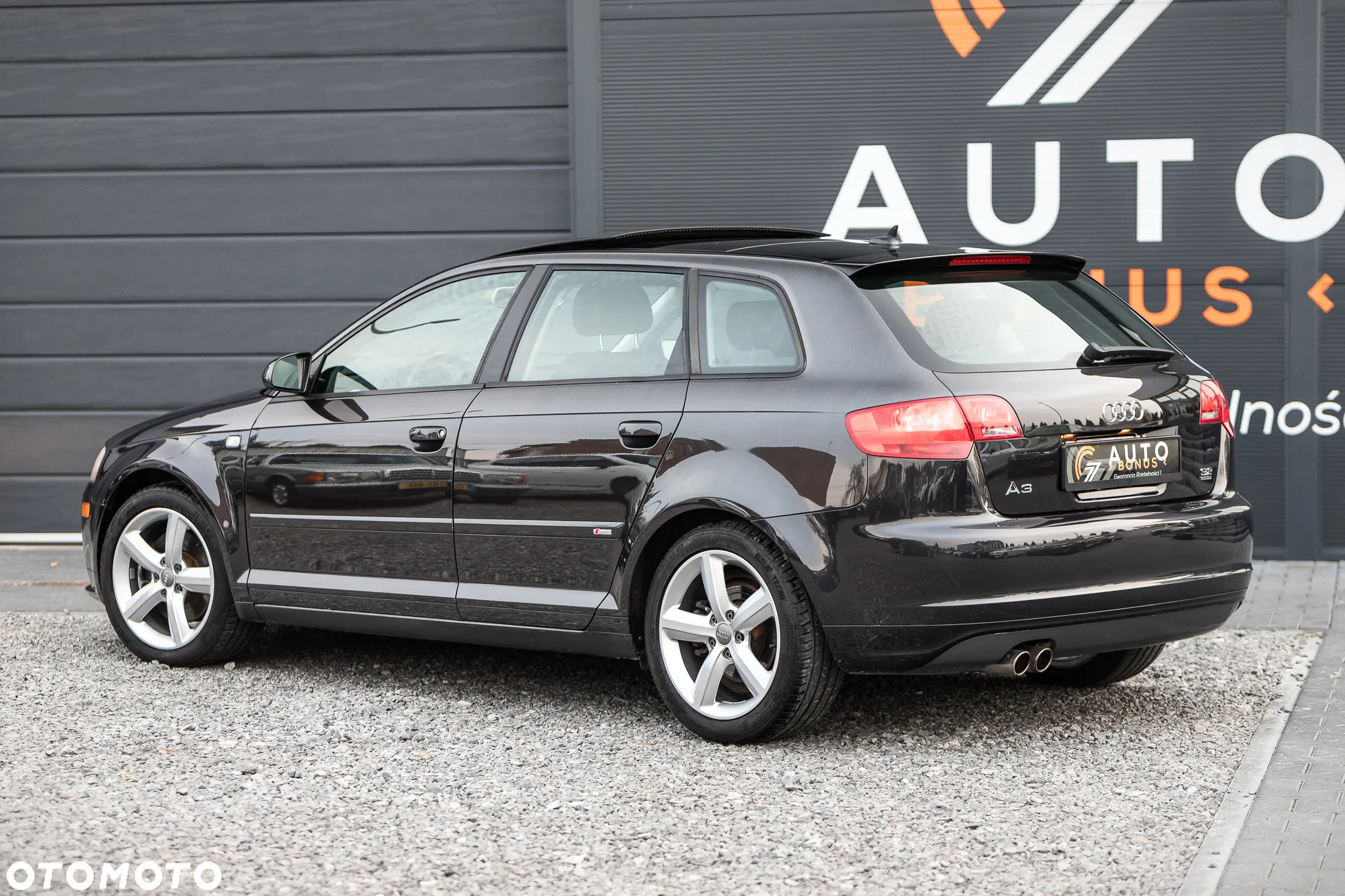 Audi A3 3.2 Sportback quattro S tronic S line Sportpaket plus - 11