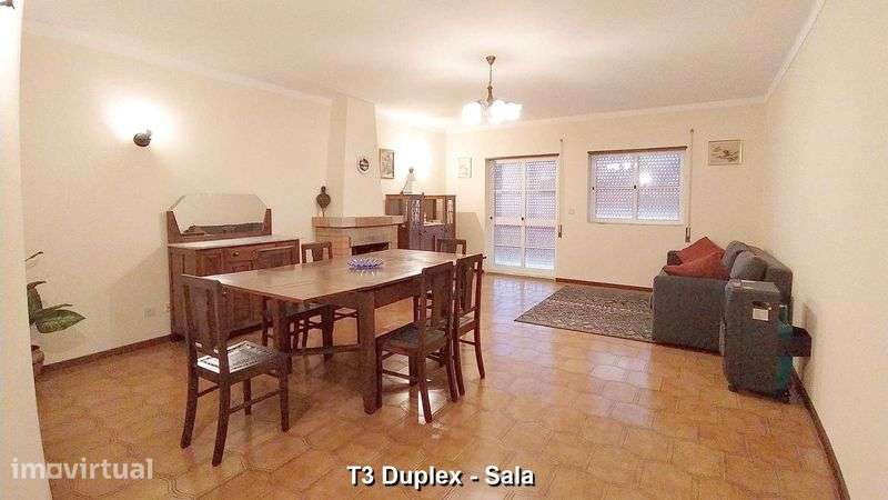 T3 dúplex, bom estado, bem arrendado, a 3 min da ponte metálica. - Grande imagem: 2/12