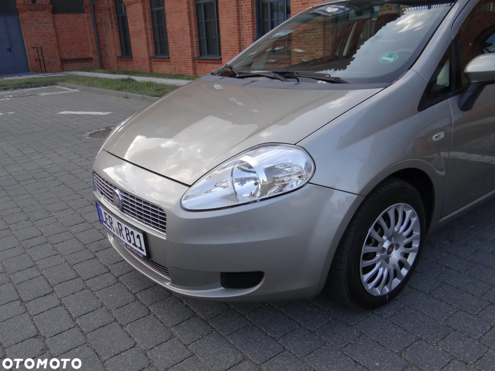 Fiat Punto 1.4 Young - 13