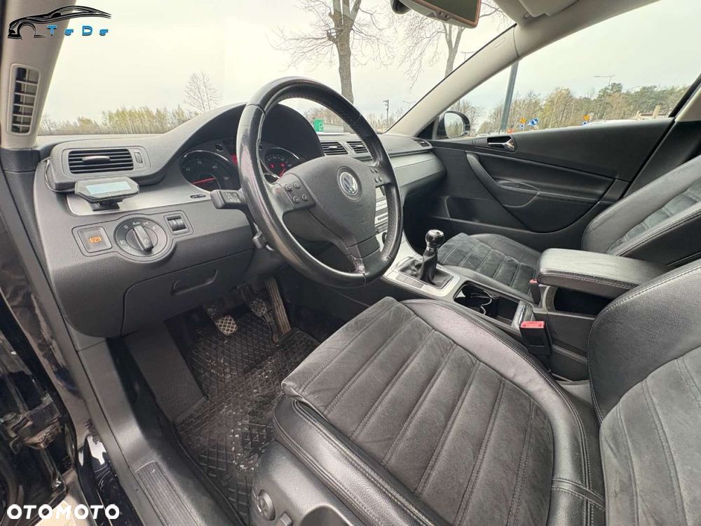 Volkswagen Passat Variant 2.0 TDI DPF 4Mot Comfortline - 23