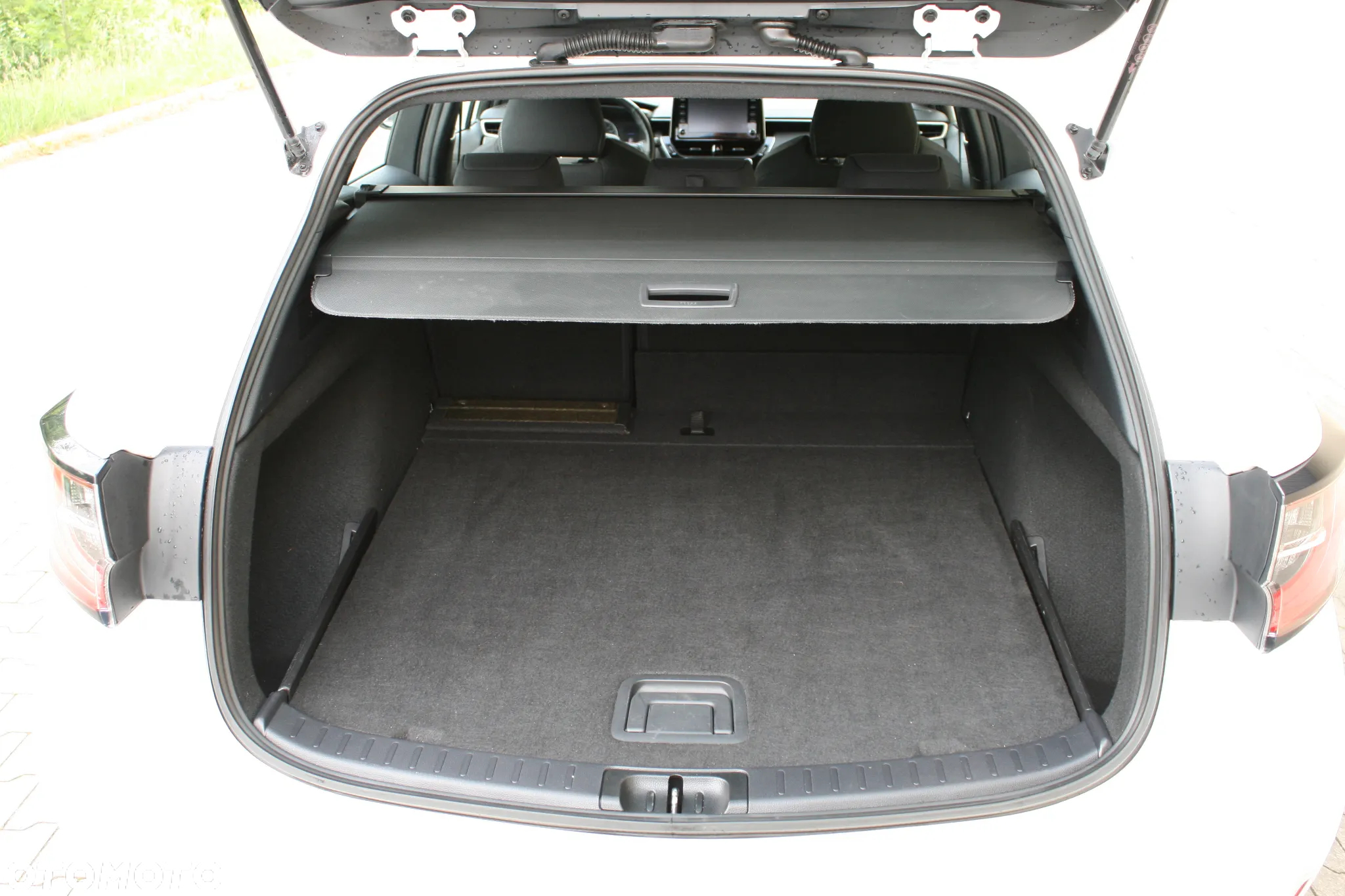 Toyota Corolla 1.2 Turbo Touring Sports Comfort - 29