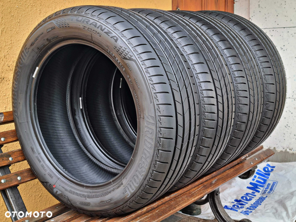 Bridgestone Turanza T005 225/55R18 98V Rok 2022 - Demo