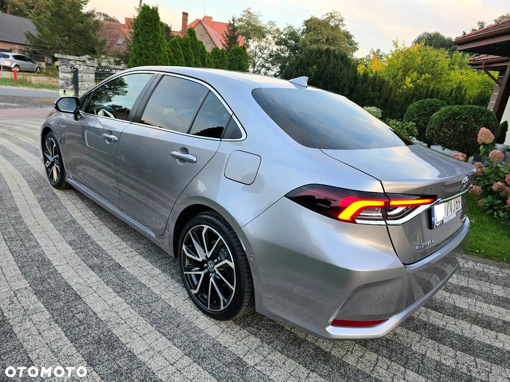 Toyota Corolla 1.8 Hybrid Executive - 33
