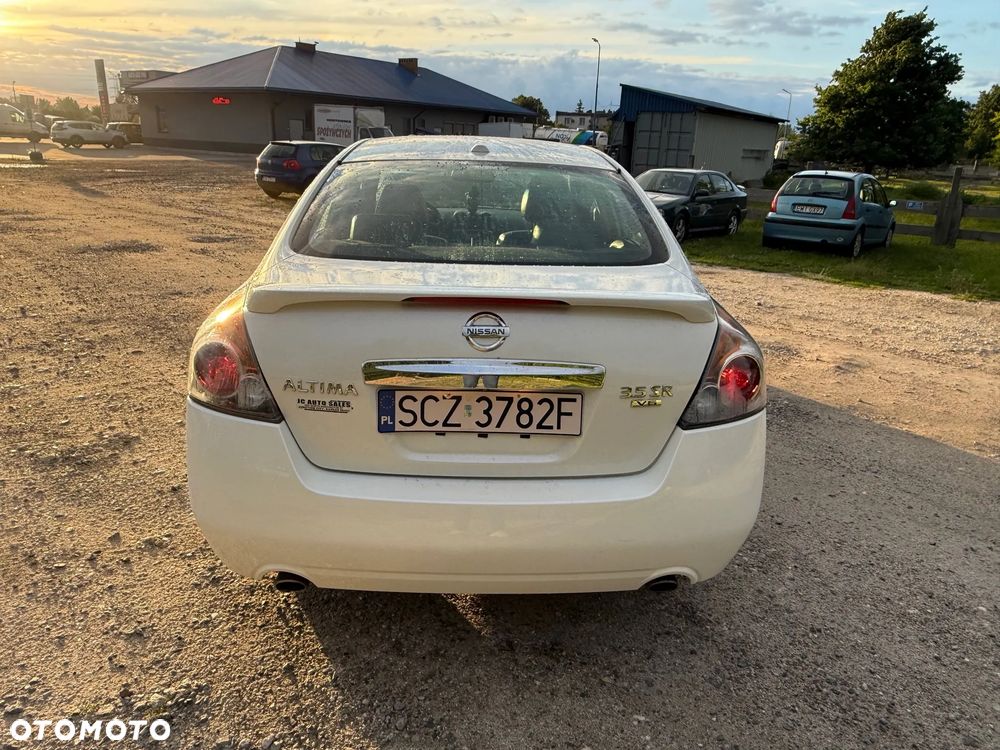 Nissan Altima 3.5 V6 - 2