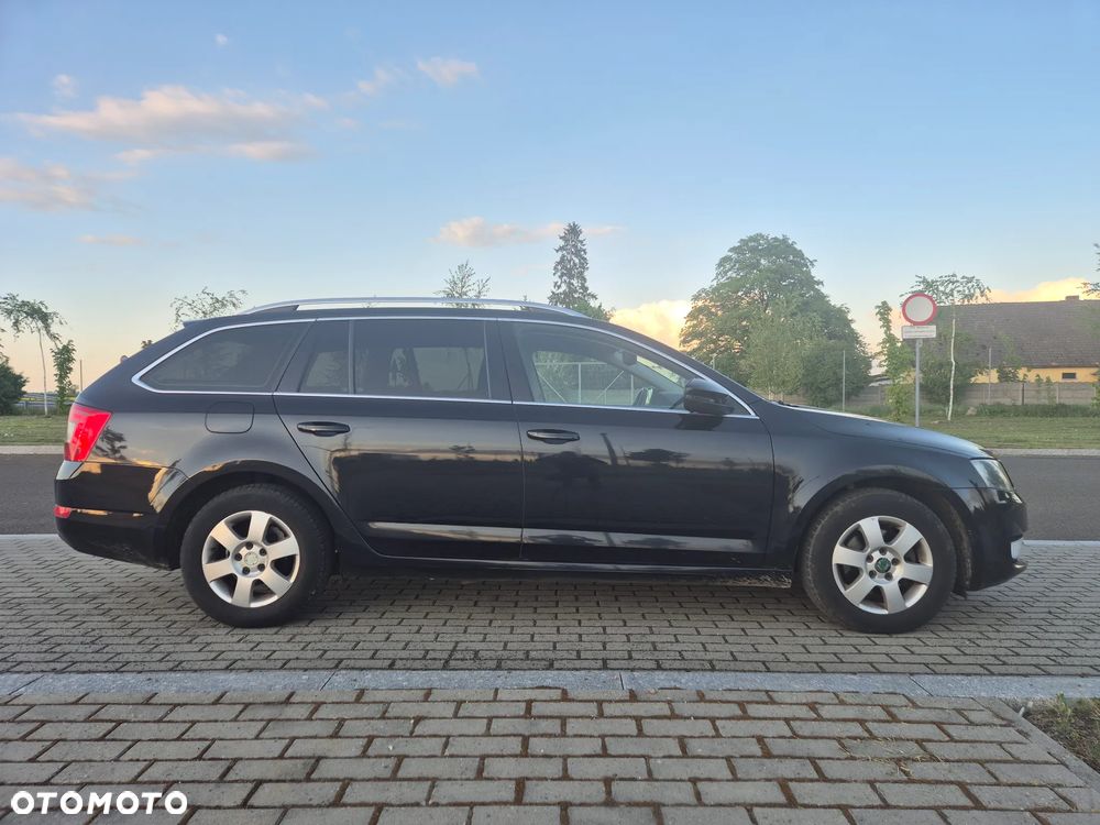 Skoda Octavia 2.0 TDI DSG Style - 6