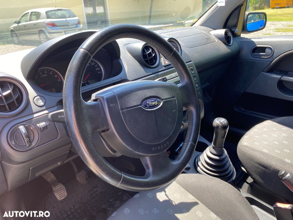 FORD Fiesta 2004 — imagine 7