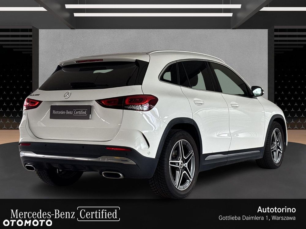 Mercedes-Benz GLA - 5