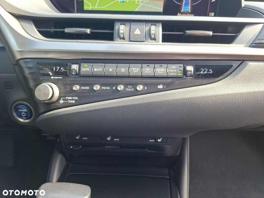 Lexus ES - 30