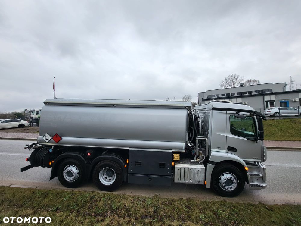 Mercedes-Benz Antos 2533 - 17
