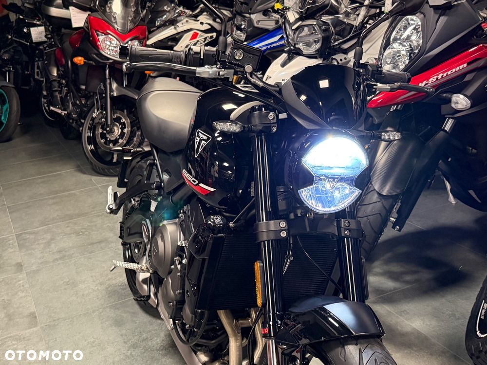 Triumph Trident - 23